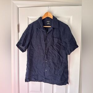 Todd Snyder Baird McNutt navy blue short-sleeve linen camp shirt size medium